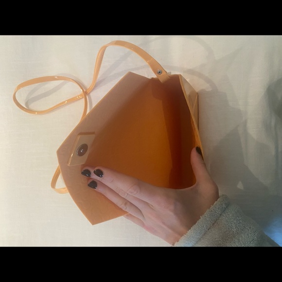 Pat and leather hard plastic bag - Picture 2 of 3